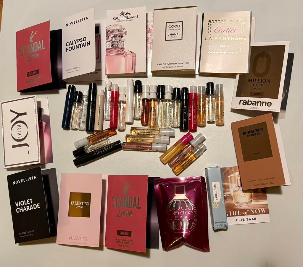 Parfum sample set #6 - Elie Saab, Choo Burberry Novellista, Verzenden, Zo goed als nieuw