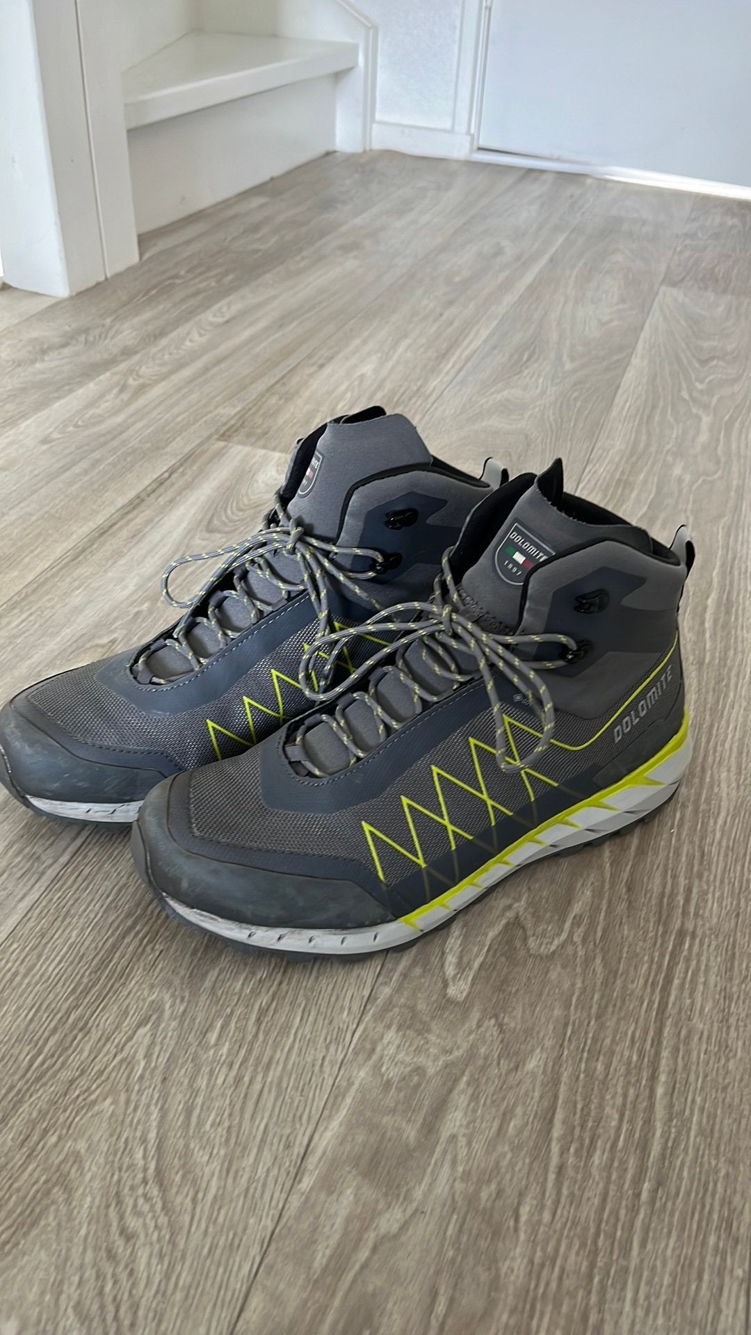 Wandelschoenen Dolomite maat 44 | Bergschoenen | Waterdicht, Ophalen of Verzenden, Zo goed als nieuw, Schoenen