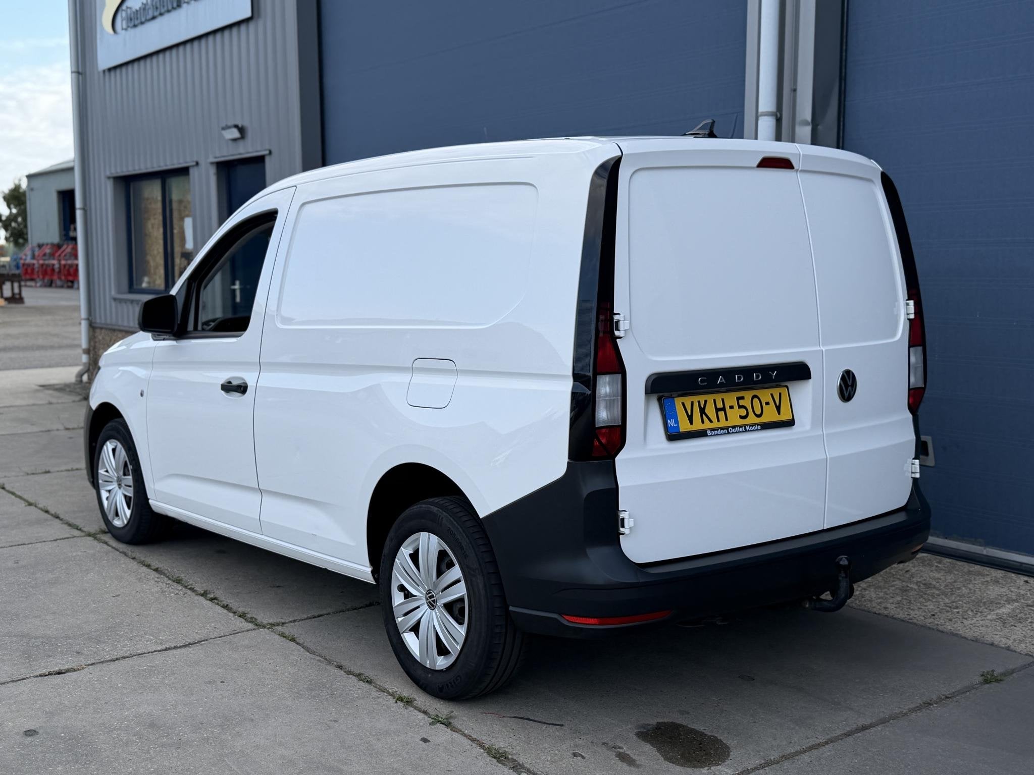 Volkswagen Caddy Cargo 2.0 TDI Trend AIRCO / CRUISE CONTROLE, Voorwielaandrijving, Automatische klimaatregeling, Stof, Gebruikt