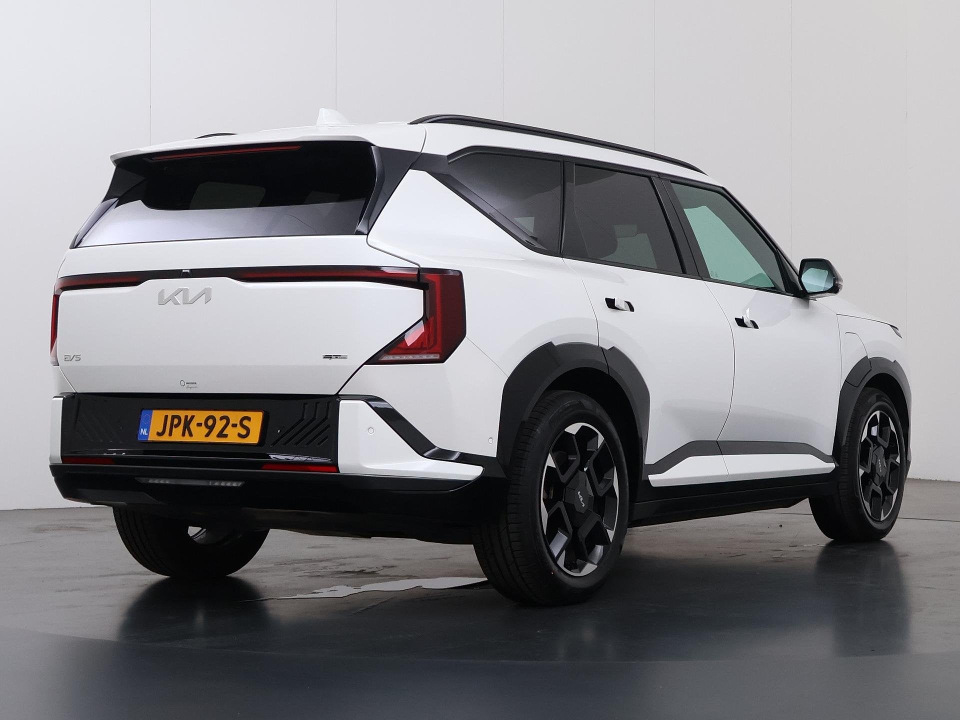 Kia EV5 GT-PlusLine 81.4 kWh | 360 Graden camera | Head-up D, Auto's, Kia, 81 kWh, 510 min, Wit, 505 km