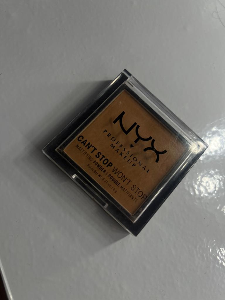 NYX Can't Stop Won't Stop Matterende Poeder - Caramel, Ophalen, Bruin, Gehele gezicht, Zo goed als nieuw
