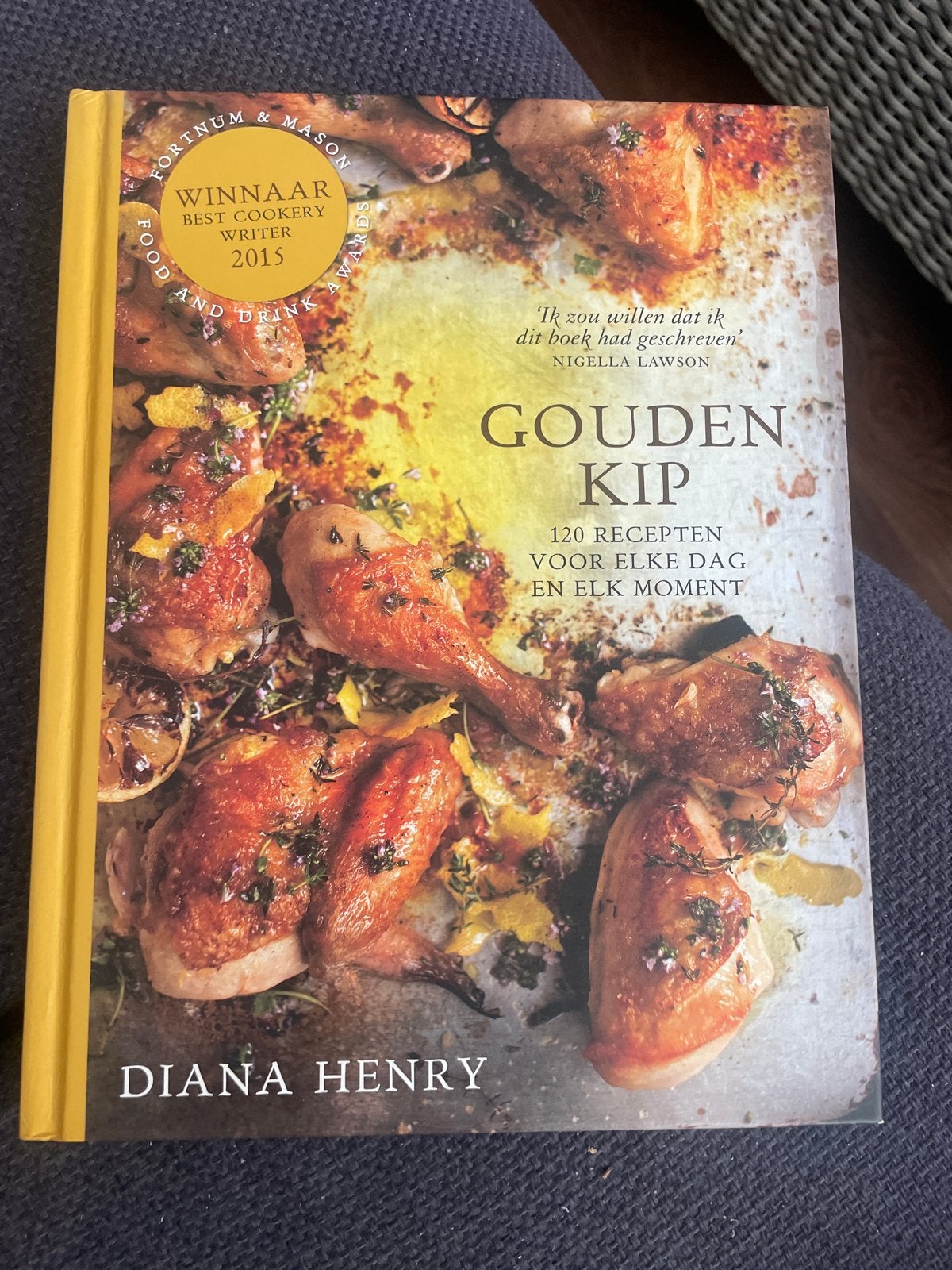 Gouden Kip - Diana Henry (kookboek), Ophalen of Verzenden, Zo goed als nieuw, Overige gebieden, Hoofdgerechten