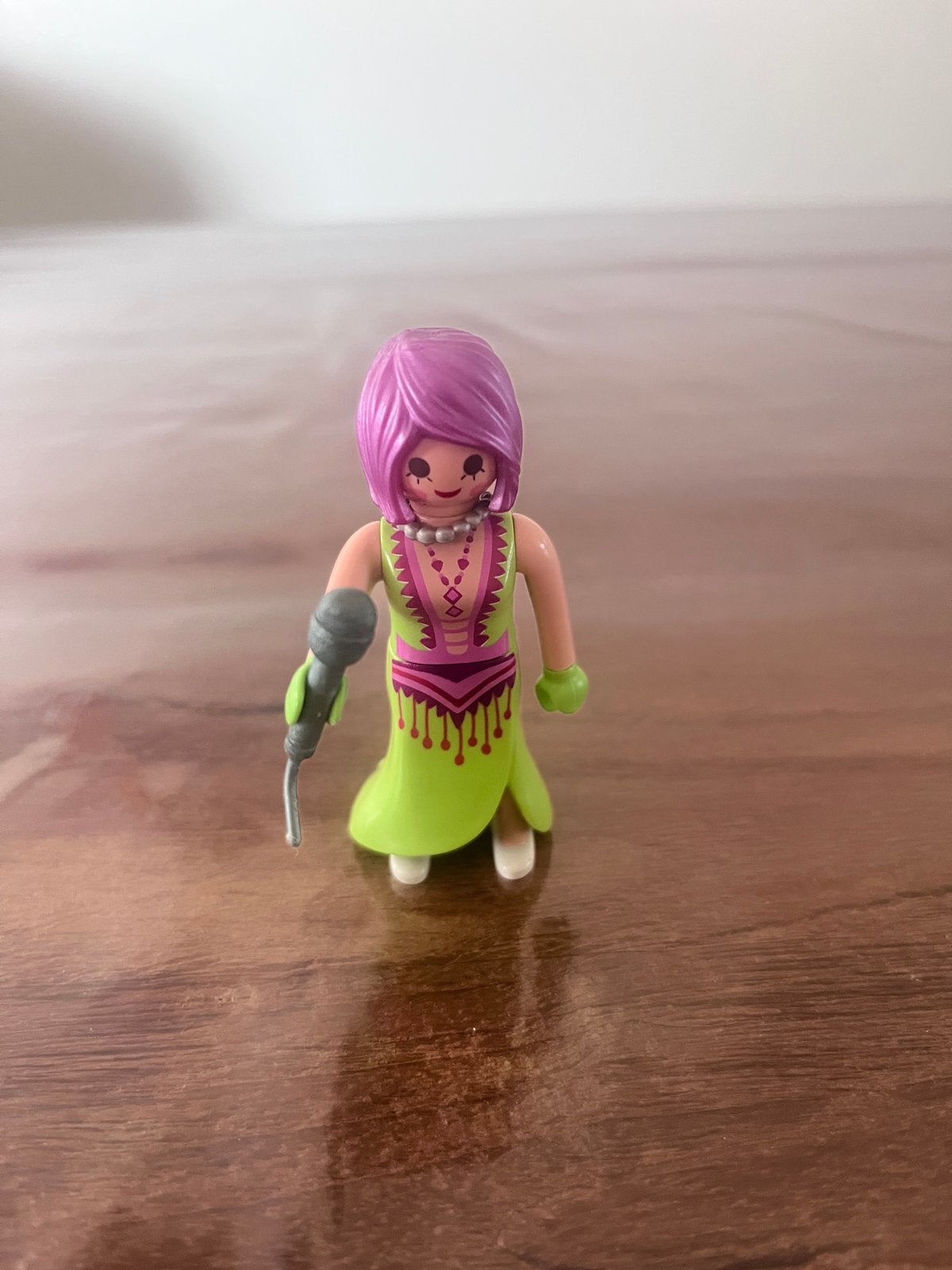 Playmobil Figures Serie 12 Zangeres met microfoon, Complete set, Ophalen of Verzenden, Zo goed als nieuw, Figuren