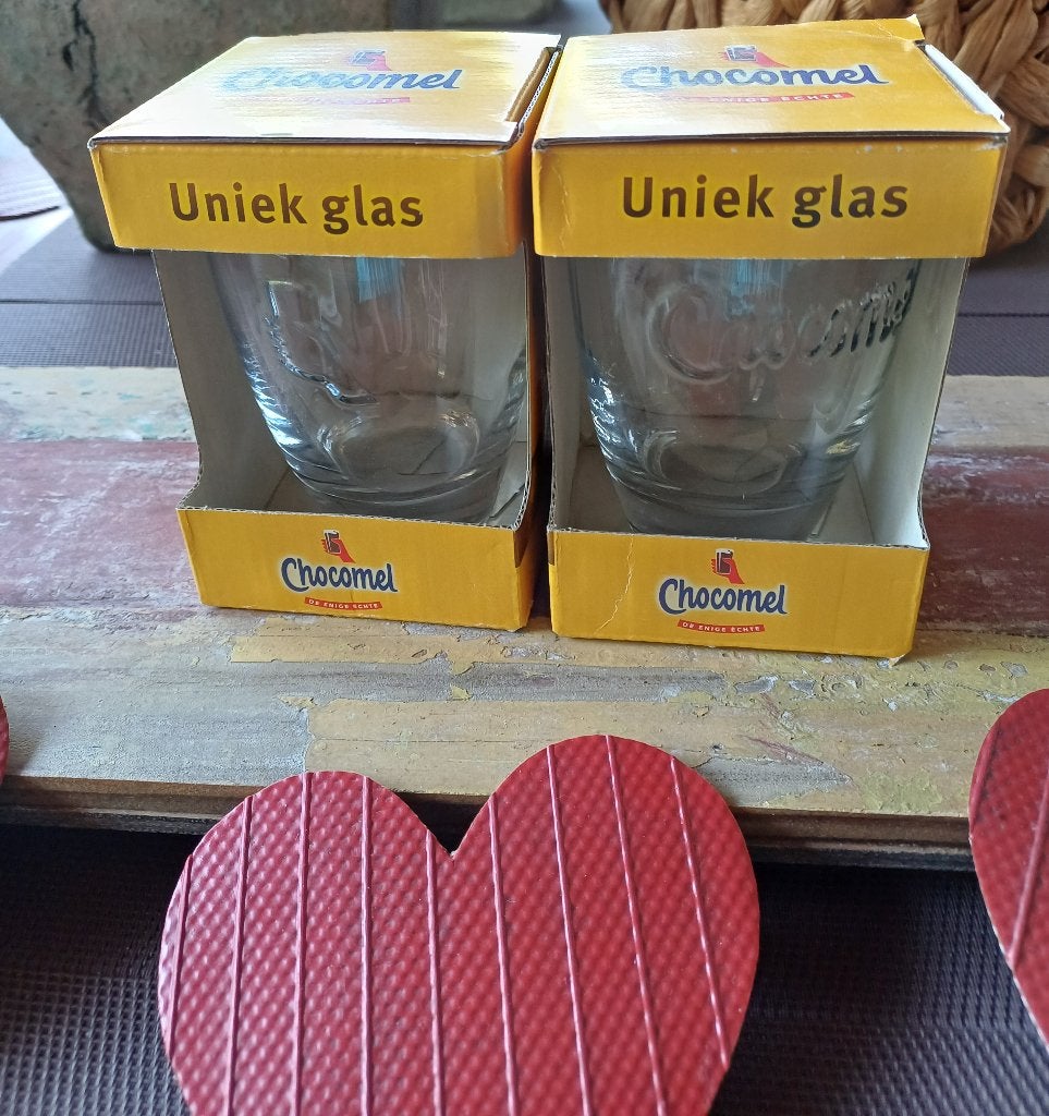 2x Chocomel glazen - Nieuw in verpakking ( Jola ), Verzamelen, Glas en Borrelglaasjes, Ophalen of Verzenden, Nieuw, Overige typen