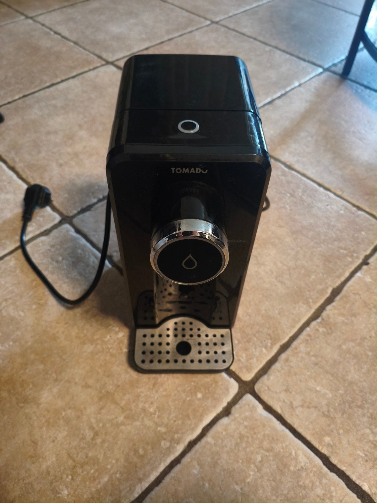 Tomado Heetwaterdispenser direct warm water & energiezuinig, Ophalen of Verzenden, Zo goed als nieuw