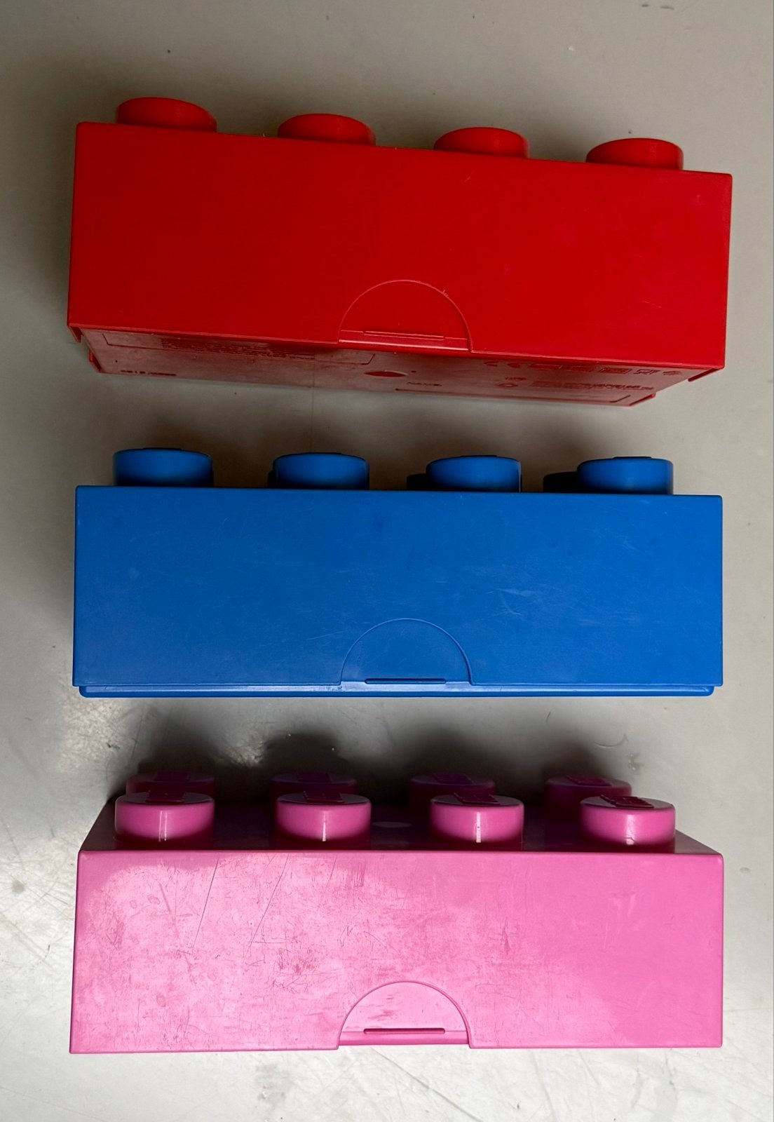 Lego lunchbox / broodtrommel - 3 stuks (rood, blauw, roze), Gebruikt, Kunststof, Ophalen of Verzenden, Meerkleurig