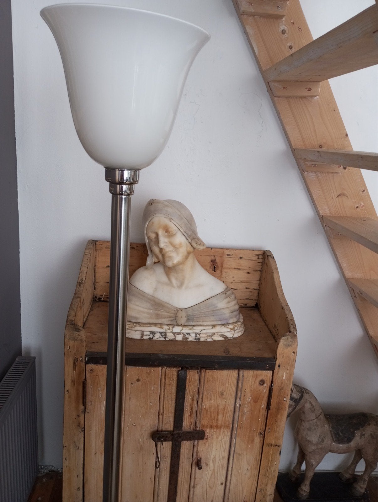Staande Art Deco "opaalglazen" Uplight Tulplamp., Ophalen, Overige materialen, Gebruikt, Art Deco