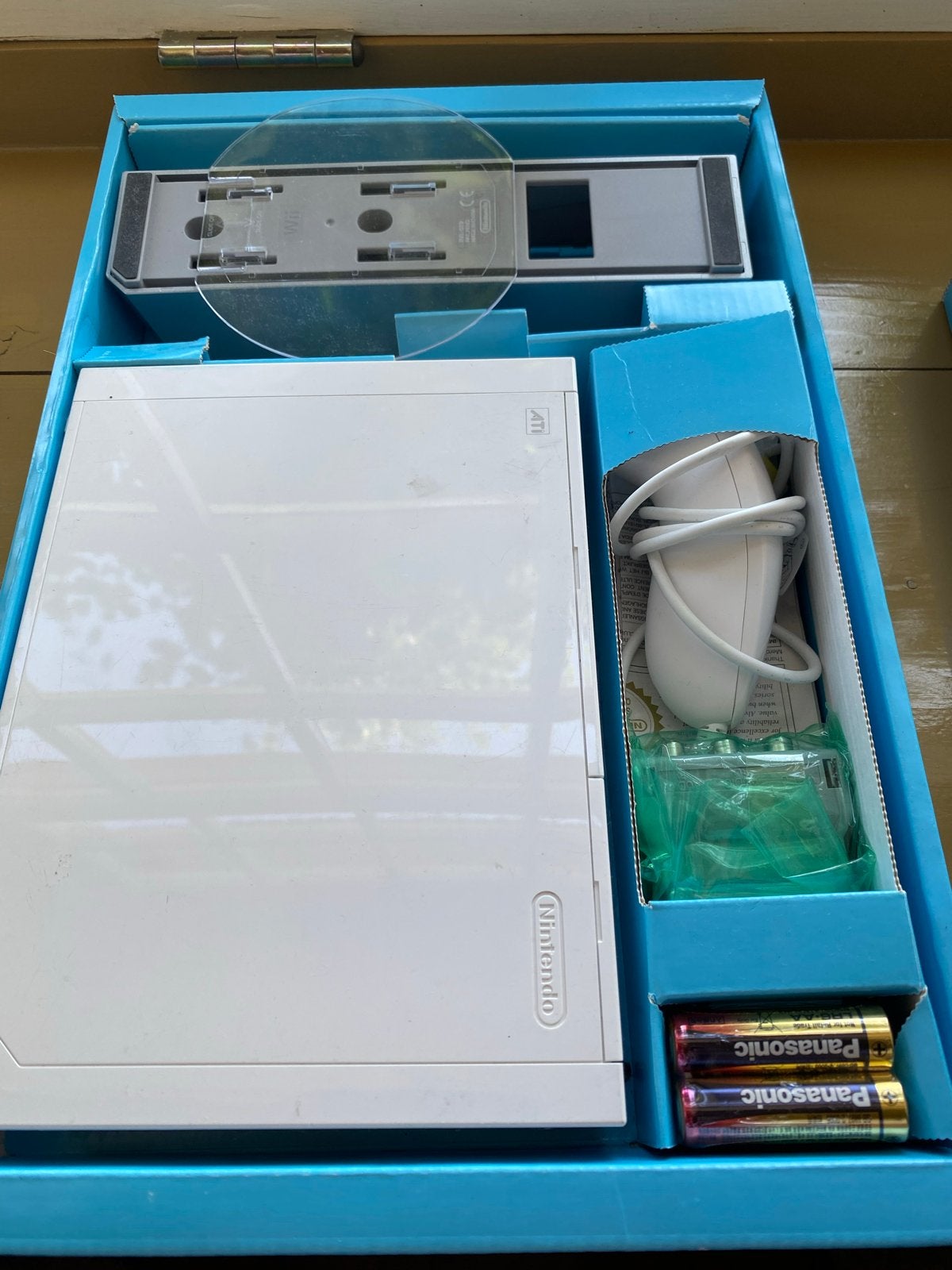 Wii Console met 2 controllers en alle toebehoren, Spelcomputers en Games, Ophalen of Verzenden, Zo goed als nieuw, Met 2 controllers