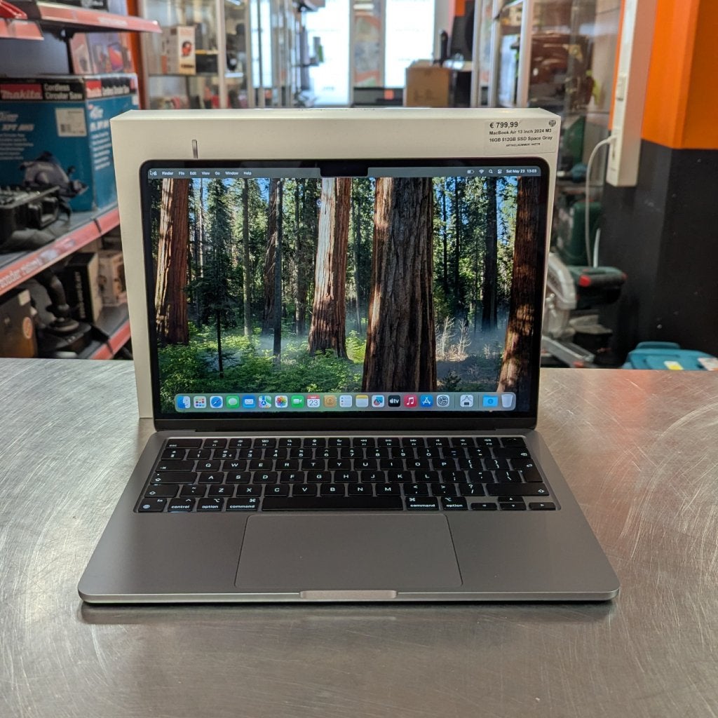 MacBook Air 13 Inch 2024 M3 16GB 512GB SSD Space Gray, Apple, Zo goed als nieuw, Support@apple.com, One Apple Park Way
Cupertino, CA 95014
United States