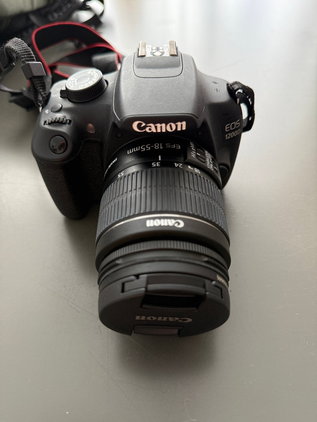 Canon EOS 1200D Spiegelreflexcamera met 18-55mm lens, Spiegelreflex, Canon, Zo goed als nieuw, 8 keer of meer