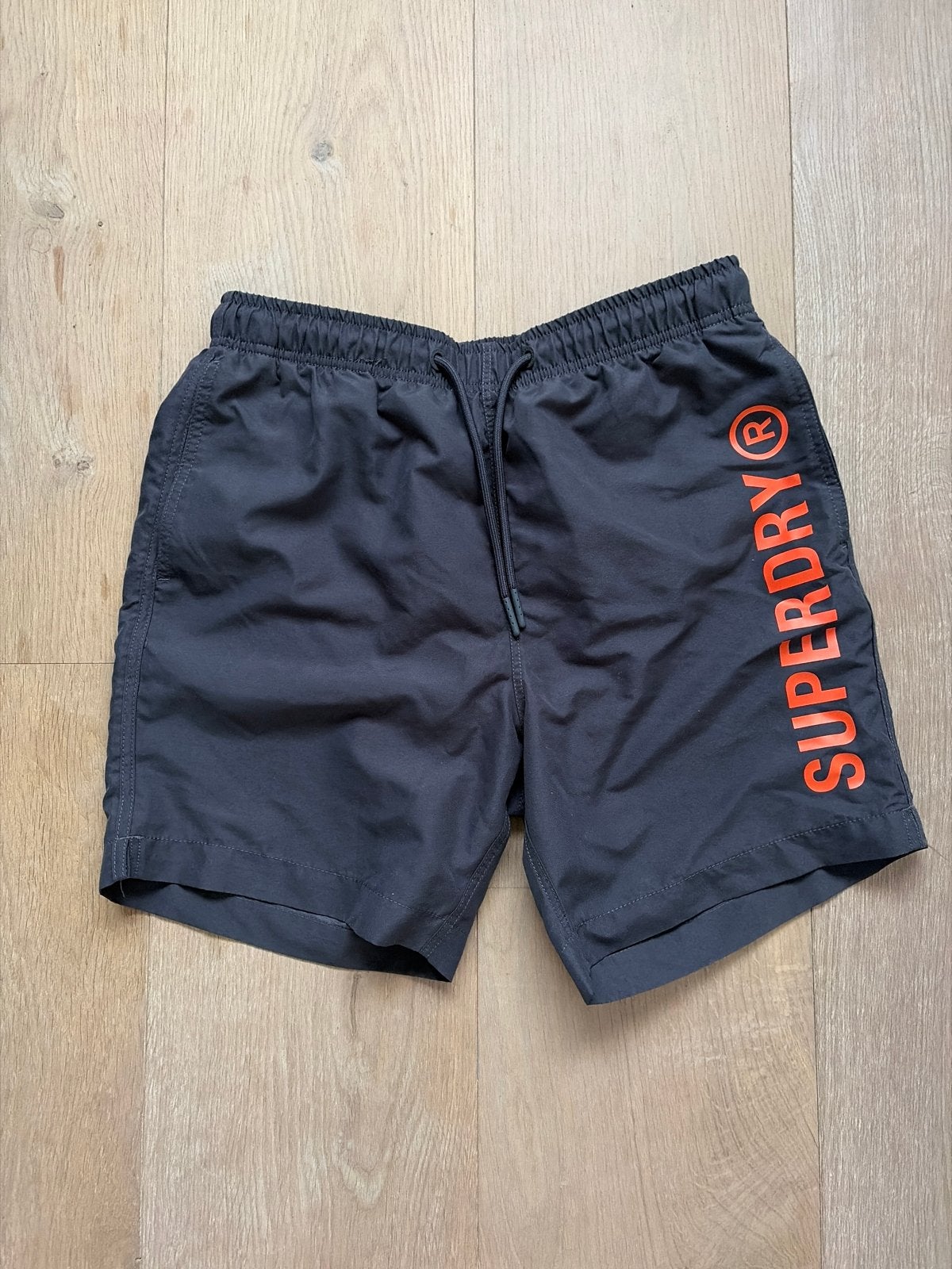 Superdry zwemshort heren - Maat S nieuw!, Ophalen of Verzenden, Maat 46 (S) of kleiner, Grijs, Zwemshort