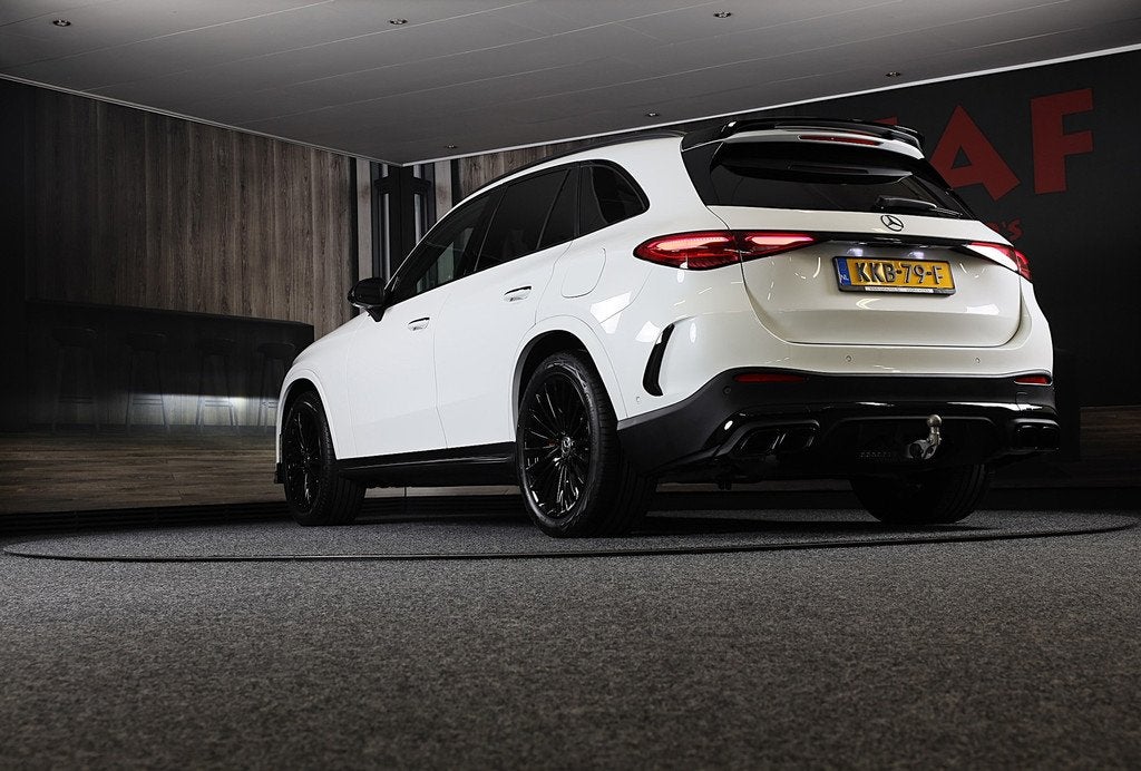 Mercedes-Benz GLC-klasse 400e 4MATIC AMG 63 Look / Acc / Mas, Auto's, Automaat, Gebruikt, Wit, Vierwielaandrijving