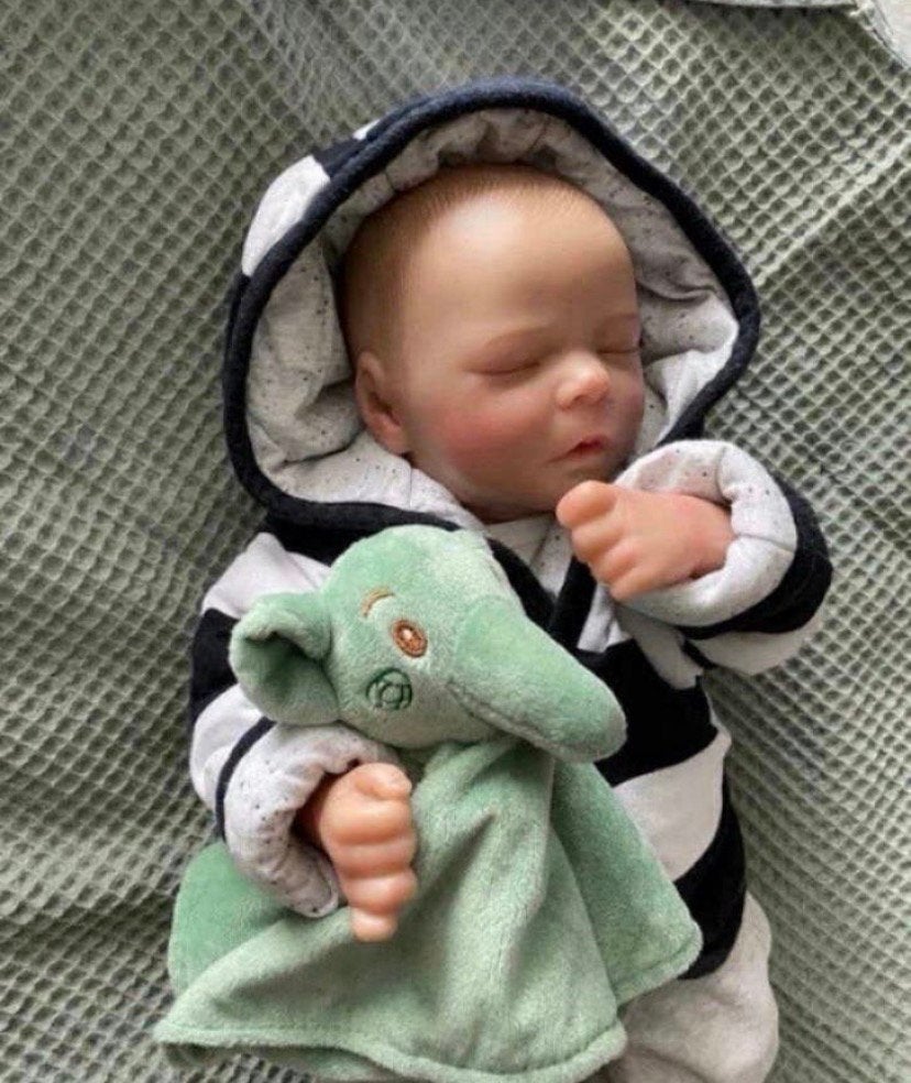 Schattige Reborn baby boy 💙, Ophalen of Verzenden, Zo goed als nieuw, Babypop, Levensecht of Reborn