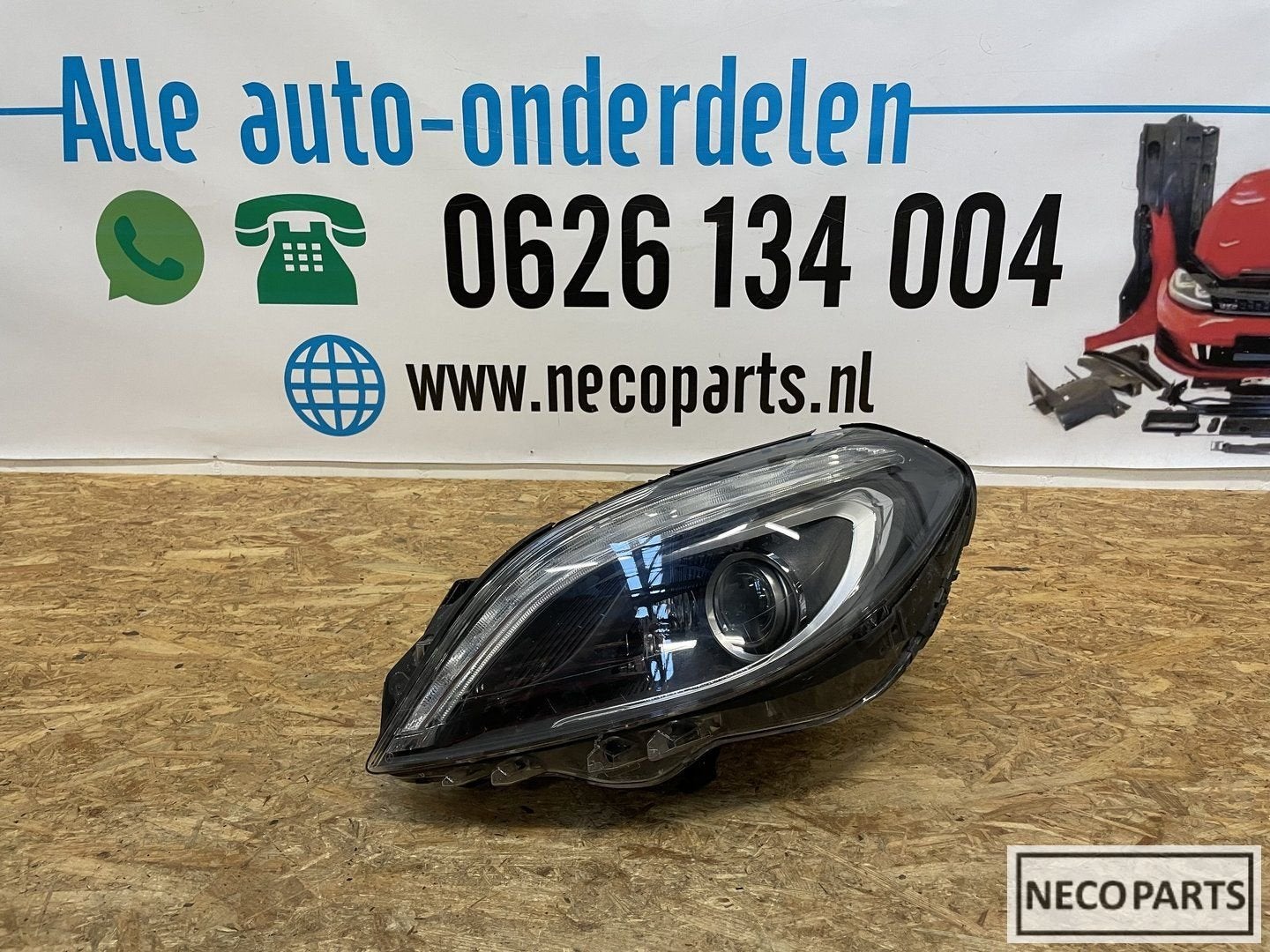 B KLASSE ILS XENON LED KOPLAMP LINKS A2468207761 ORIGINEEL, Gebruikt, -, Ophalen of Verzenden, -