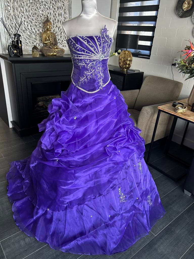 Gala jurk of trouwjurk paars sisi model, Ophalen, Zo goed als nieuw, Paars, Trouwjurk
