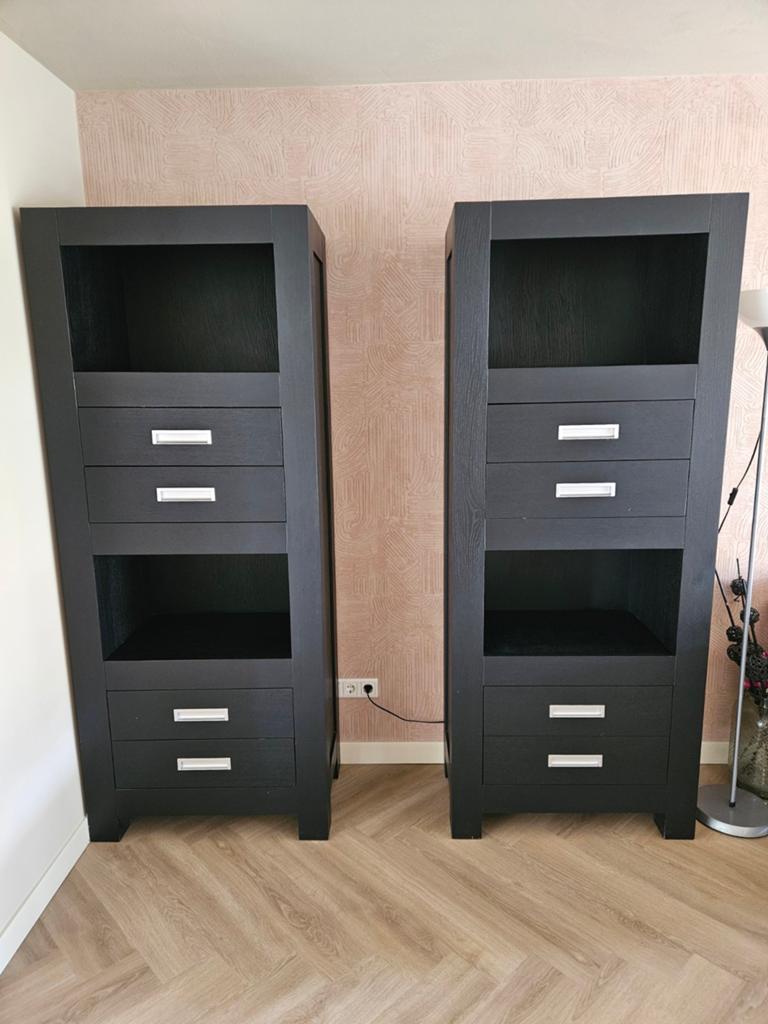 Zwarte meubelset: 2 hoge kasten + tv-meubel, Ophalen, Gebruikt, 200 cm of meer, 50 tot 100 cm