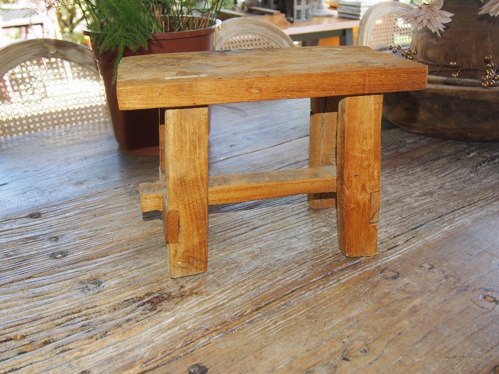 Oud houten krukje / Vensterbankkrukje - Vintage, Gebruikt, Ophalen of Verzenden, Bruin, Vintage