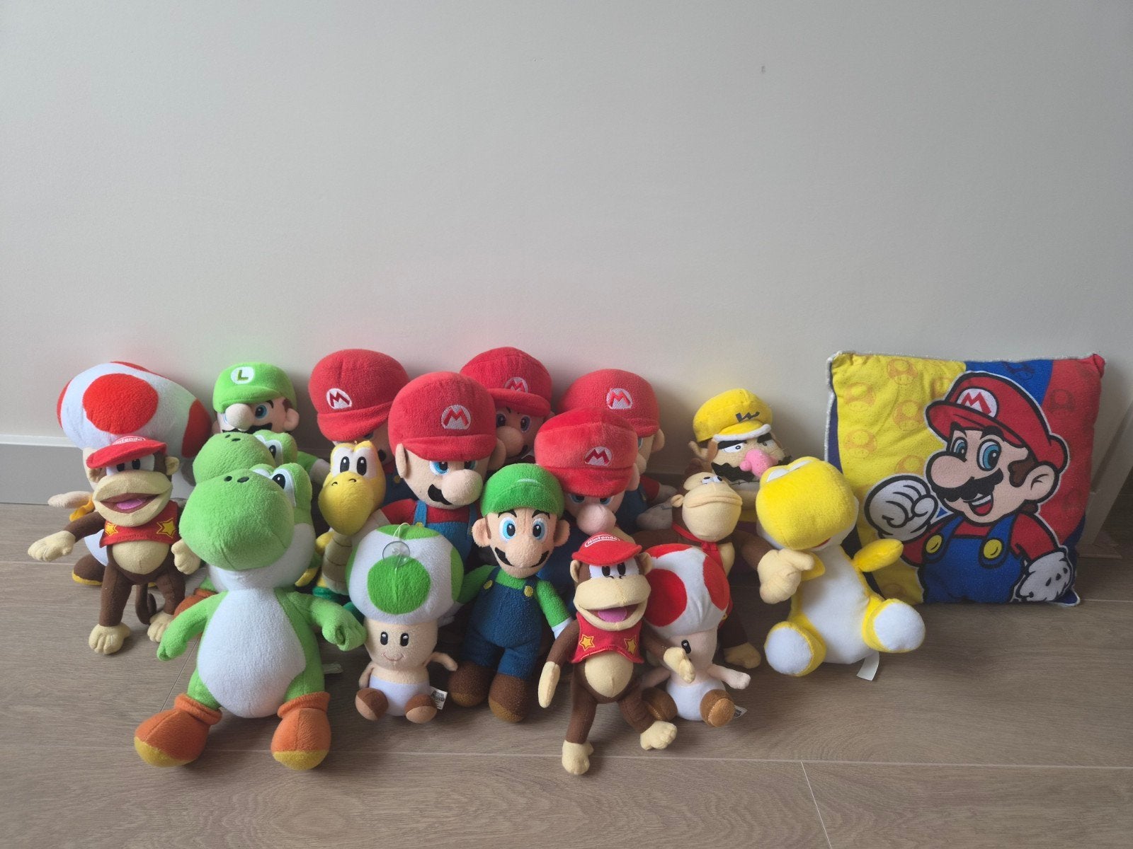 Grote verzameling Super Mario knuffels - 19 stuks, Gebruikt, Overige typen, Ophalen of Verzenden, Met label