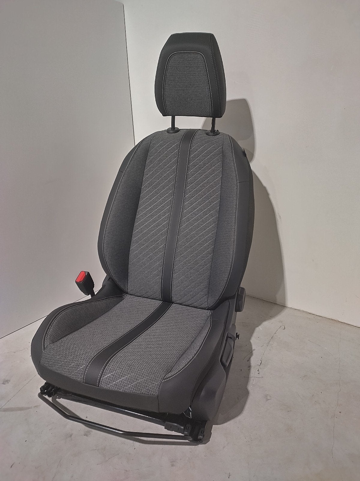 linker stoel Peugeot 208ll hybride, Ophalen, Nieuw, Peugeot