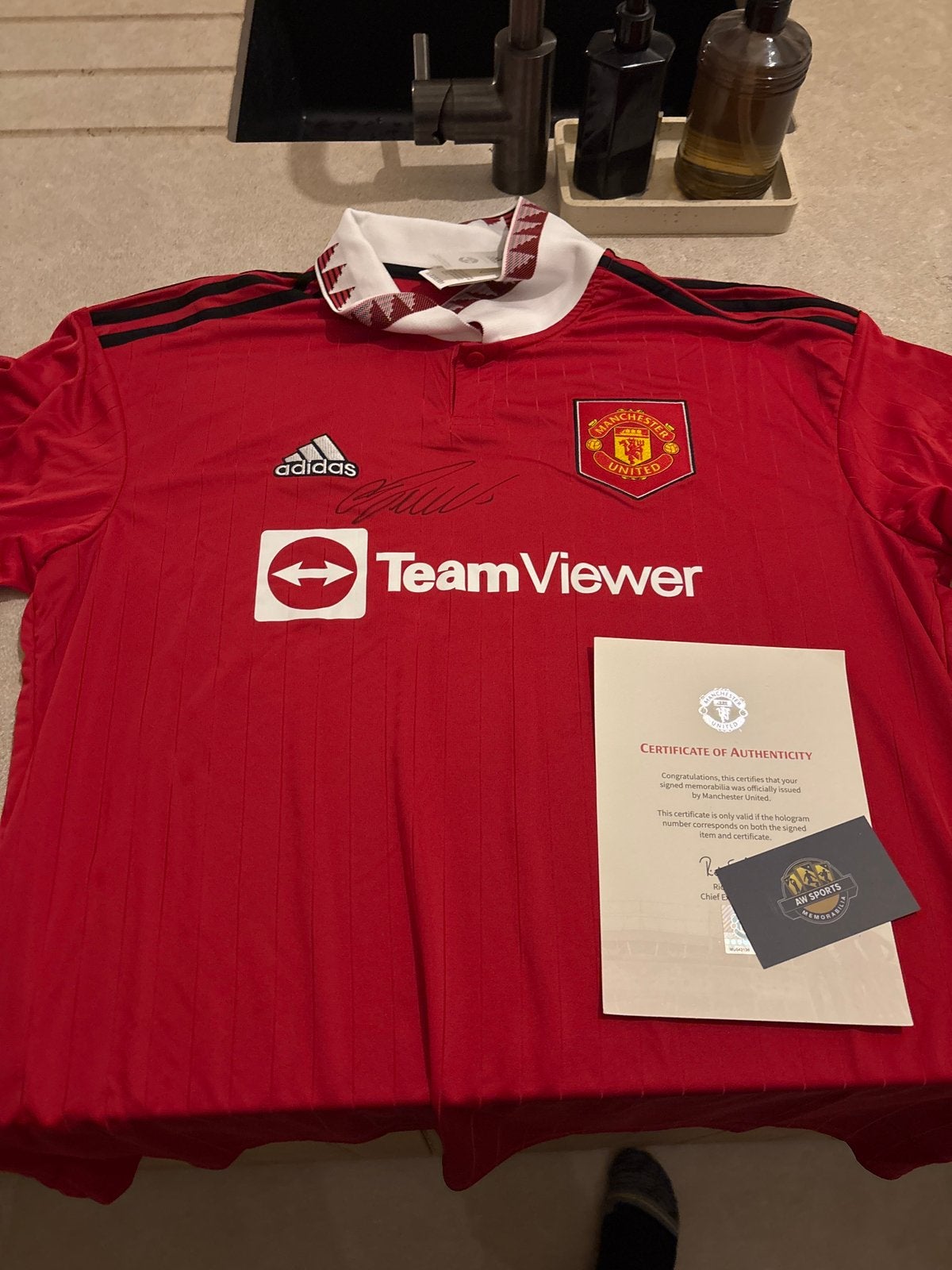 Signed jersey Cristiano Ronaldo portugal, Ophalen of Verzenden, Zo goed als nieuw, Shirt