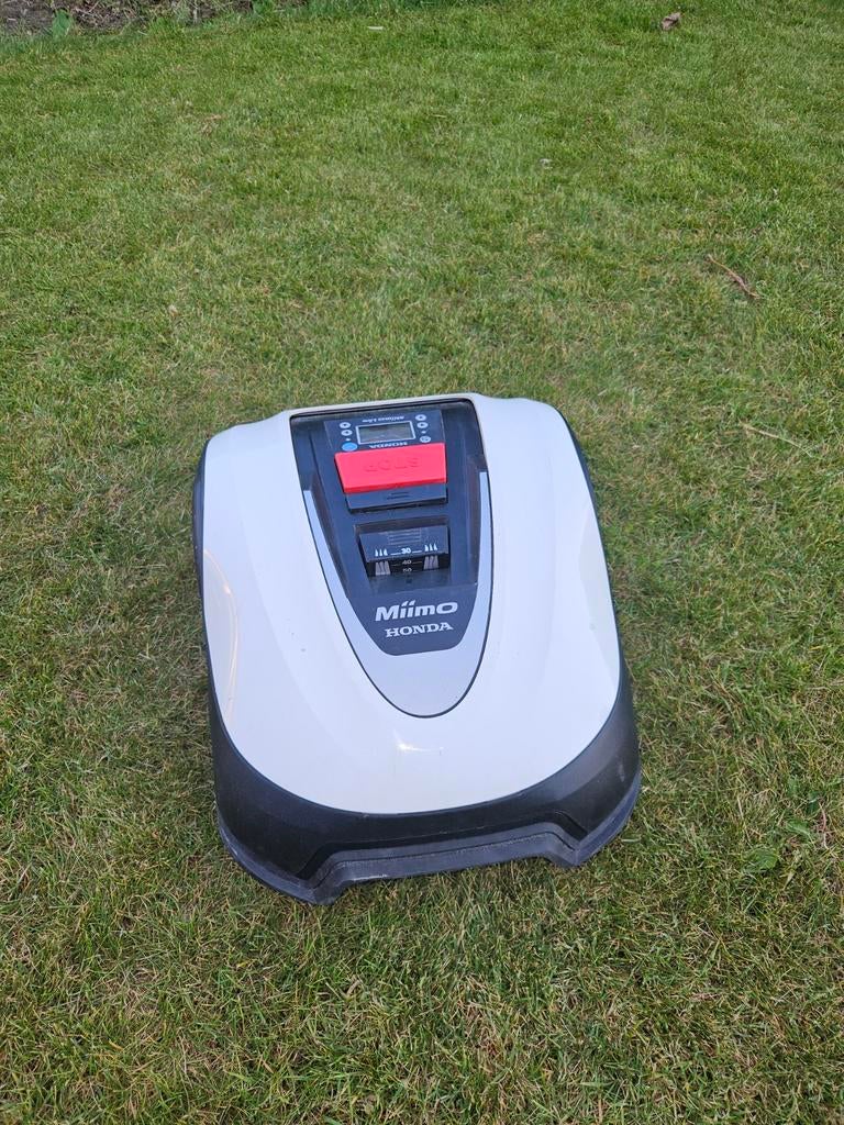Honda Miimo HRM40E C Robotmaaier, Tuin en Terras, Robotmaaiers, Honda grasmaaier, Bestuurbaar via app, Ophalen of Verzenden, Zo goed als nieuw
