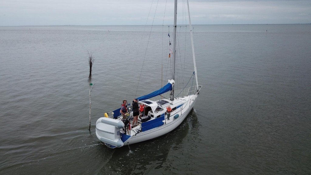 Beneteau first 305 met hefkiel te koop (motor kapot), Watersport en Boten, 10 m, Gebruikt, Binnenboordmotor, Tourjacht of cruiser