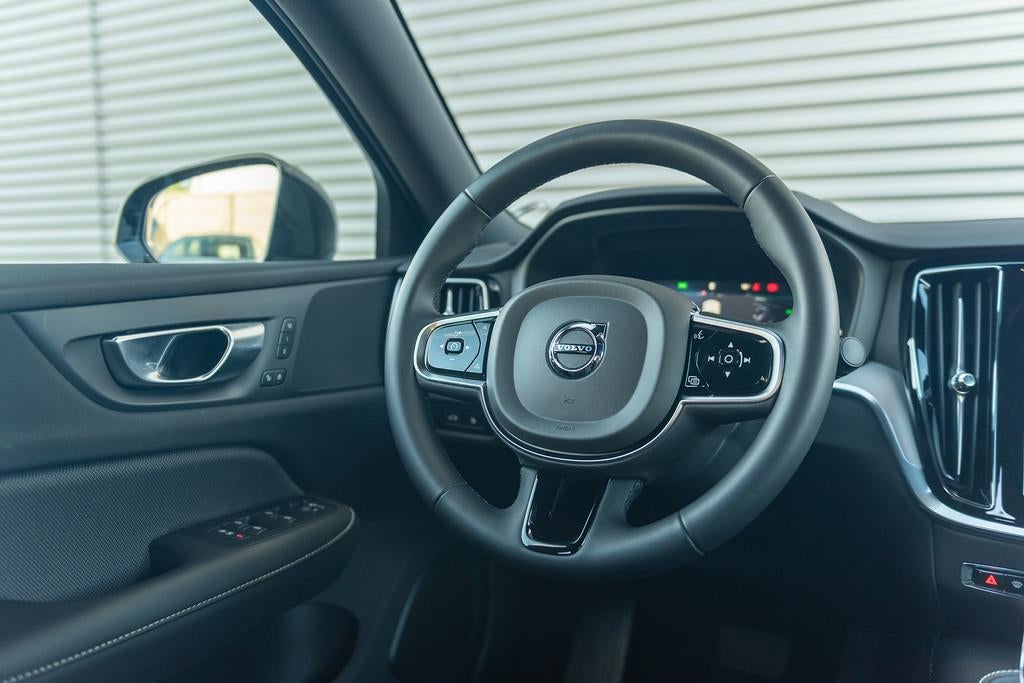 Volvo S60 T6 Aut. Long Range Ultimate Dark ACC Leder Stoel+S, Automaat, Gebruikt, 4 cilinders, S60