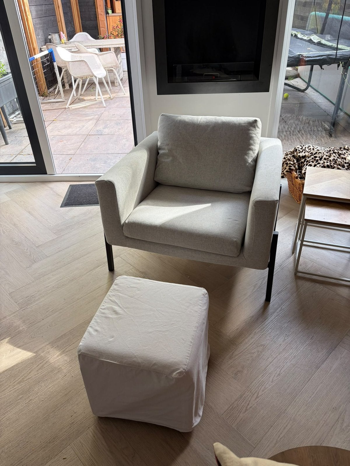 Ikea stoel zgan met krukje, Ophalen of Verzenden, Zo goed als nieuw, 50 tot 75 cm