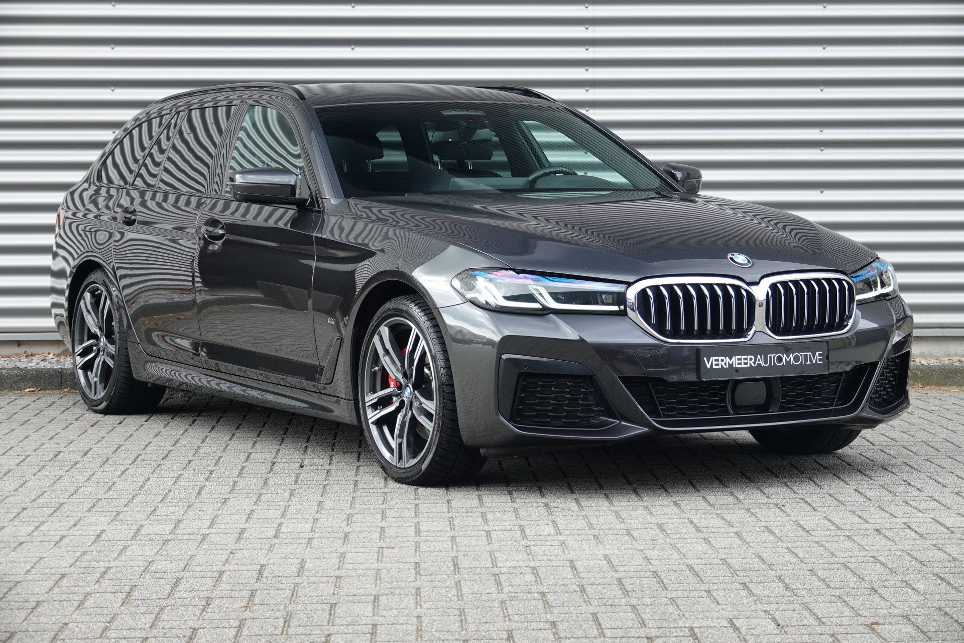 BMW 5 Serie Touring 530e xDrive High Executive | M-Sport | L, 1935 kg, Gebruikt, 4 cilinders, 120 €/maand