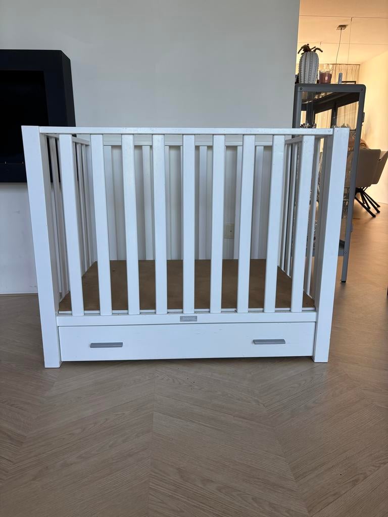 Bopita Brent box met lade, boxkleed en matras, Ophalen of Verzenden, Zo goed als nieuw, Rechthoekig, In hoogte verstelbaar