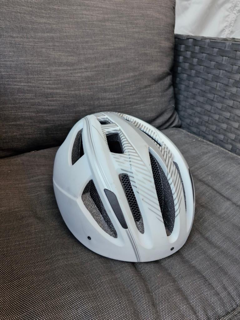 Helm maat L met achterlichtje, Ophalen of Verzenden, Heer of Dame