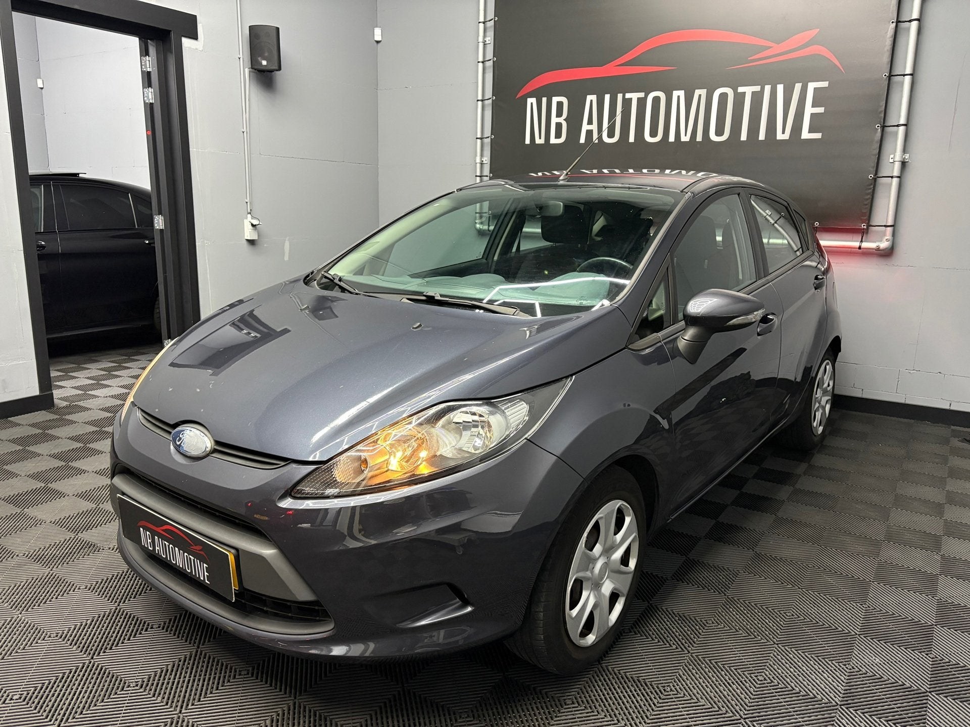 Ford Fiesta 1.25 Limited, Voorwielaandrijving, Euro 5, Stof, 1242 cc