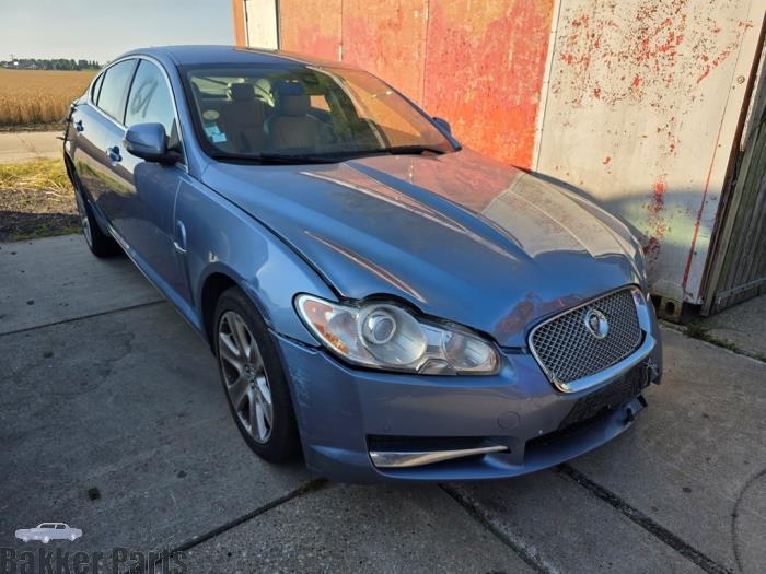 Scherm rechts-voor van een Jaguar XF (JBC2038A), Gebruikt, -, -, Ophalen of Verzenden