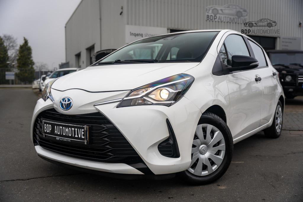 Toyota Yaris 1.5 Hybrid Active 1ste Eigenaar | Rijstrooks, Gebruikt, Euro 6, 4 cilinders, Wit