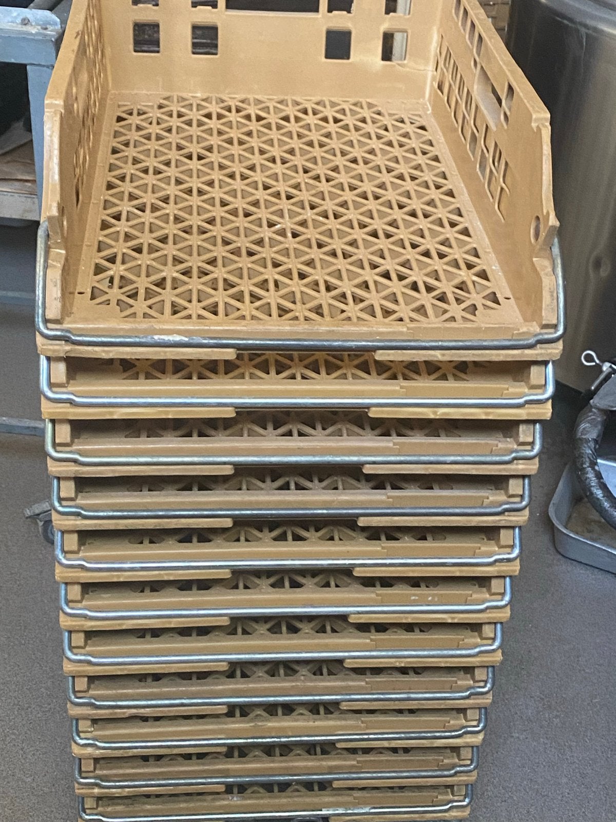 38 Gebruikte broban kratten met 3 dollies, Ophalen, Gebruikt, 40 tot 60 cm, 50 tot 75 cm