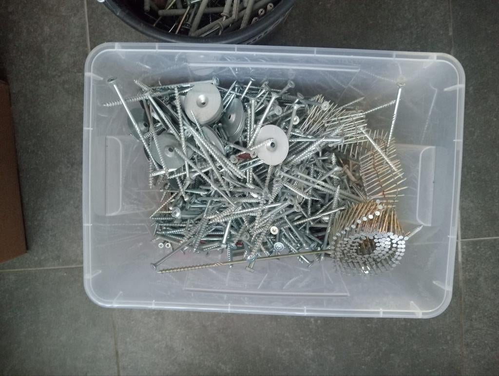 Nieuwe schroeven klein groot etc, Doe-het-zelf en Verbouw, IJzerwaren en Bevestigingsmiddelen, Ophalen, Nieuw, Minder dan 50 mm