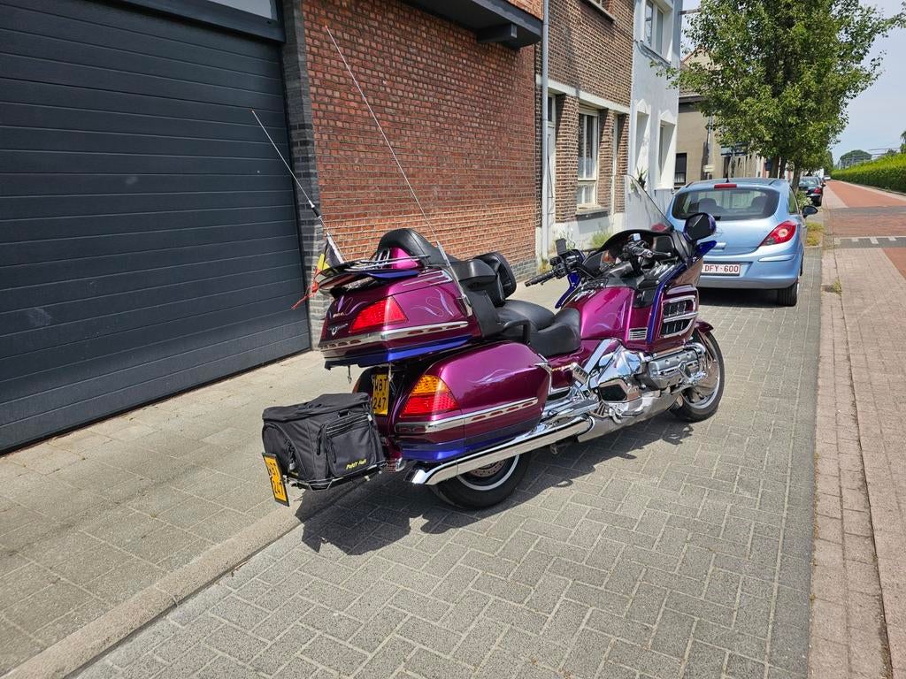 Goldwing 1800cc us, LED Verlichting, Particulier, Toermotor, 12 t/m 35 kW
