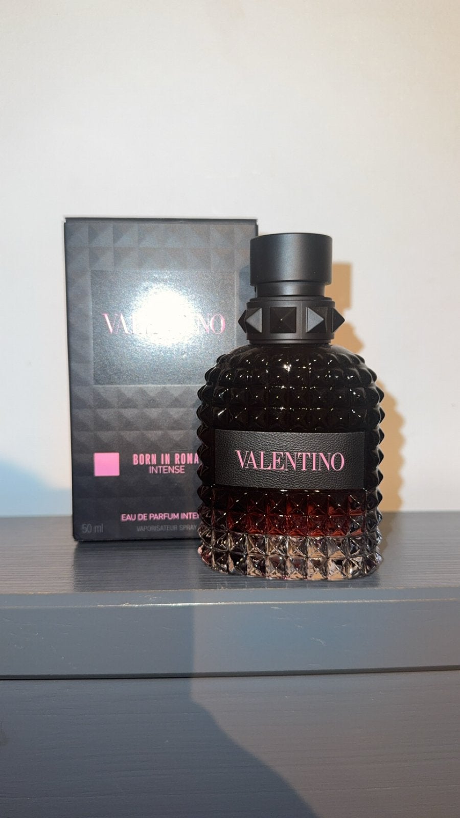 Valentino Born in Roma Intense Eau de Parfum 50ml, Ophalen, Nieuw
