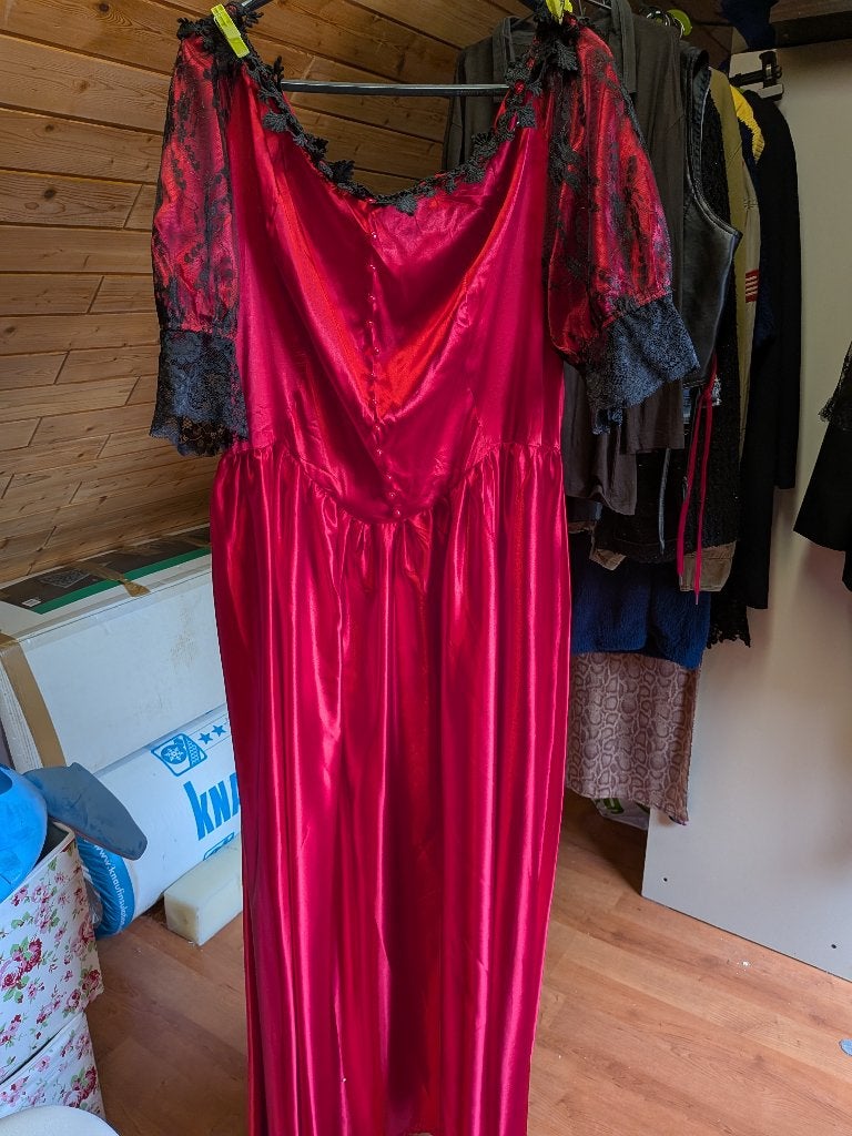 Gala jurk maat 48 rug met snoerlint, Maat 46/48 (XL) of groter, Ophalen of Verzenden, Zo goed als nieuw, Rood