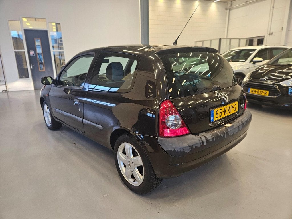 Renault Clio 1.2-16V Authentique | Nieuwe apk | Compact | In, Stof, Gebruikt, 31 €/maand, 4 cilinders