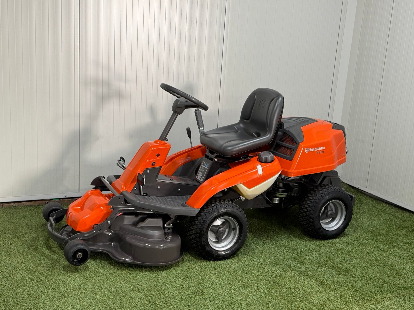 Nette Husqvarna R213 zitmaaier nieuw maaidek, Ophalen, Zo goed als nieuw