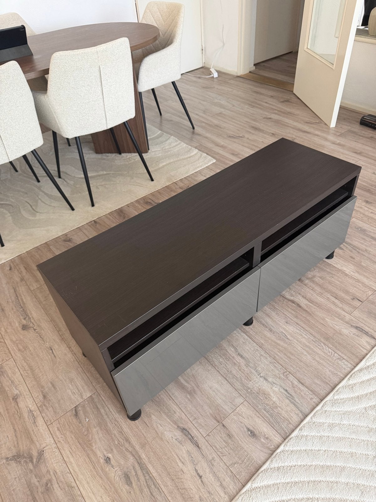 Modern tv-meubel met opbergruimte, Ophalen, Gebruikt, 100 tot 150 cm, Minder dan 100 cm