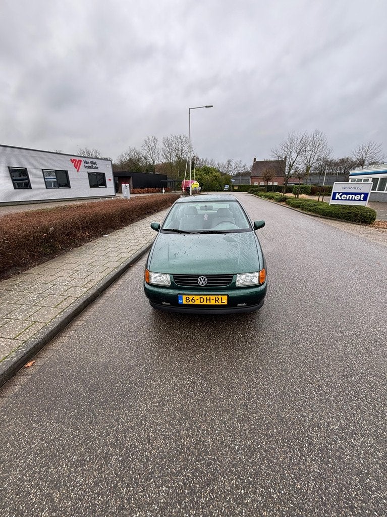 Volkswagen Polo 1.6 " Origineel 152337km NAP", Auto's, 877 kg, Gebruikt, 4 cilinders, Metallic lak