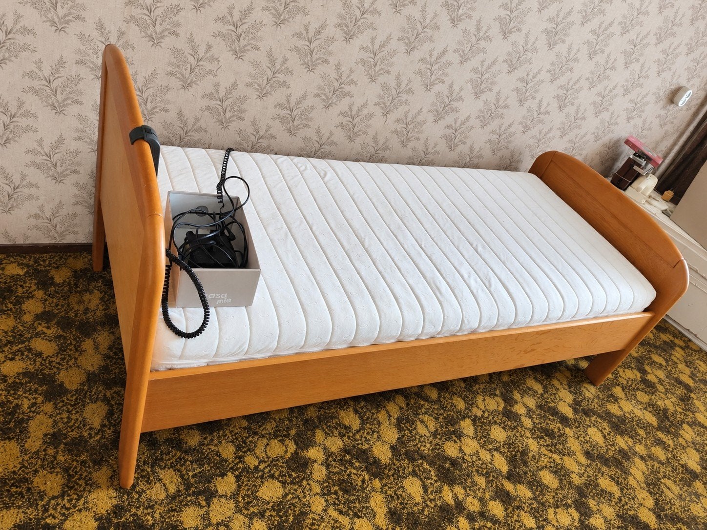 Eenpersoons auping verstelbaar seniorenbed met matras, 90 cm, Eenpersoons, Bruin, Klassiek