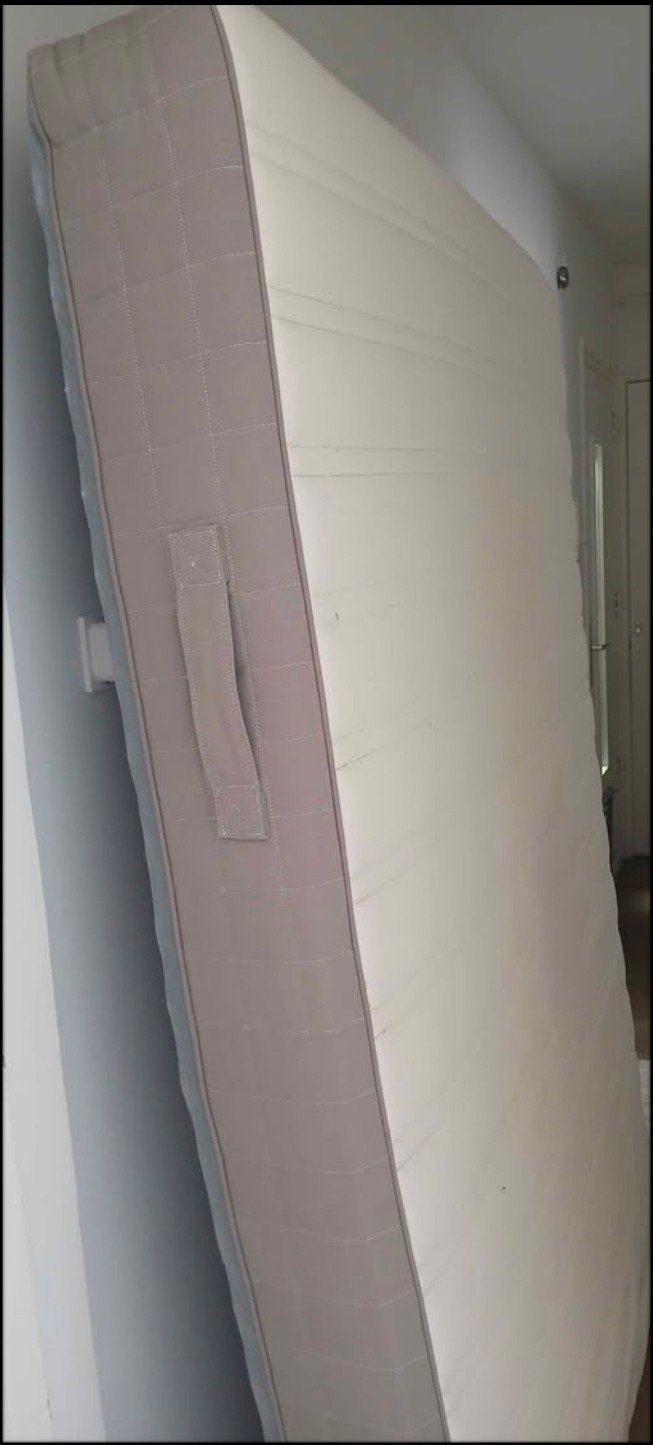 Tweepersoons matras 130x200 cm NU GRATIS, Gebruikt, Tweepersoons, Ophalen of Verzenden, Overige maten