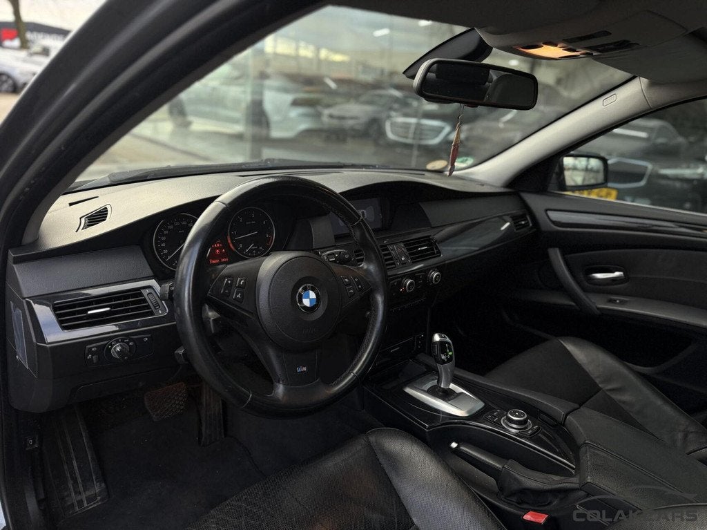BMW 530d Pano-Automaat-Airco-Nav-stoelventilatie BOMVOL!, Auto's, Automaat, Gebruikt, 2993 cc, 2000 kg