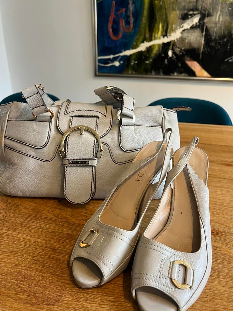 Escada handtas en slingback pumps set, Ophalen of Verzenden, Gebruikt, Beige, Handtas