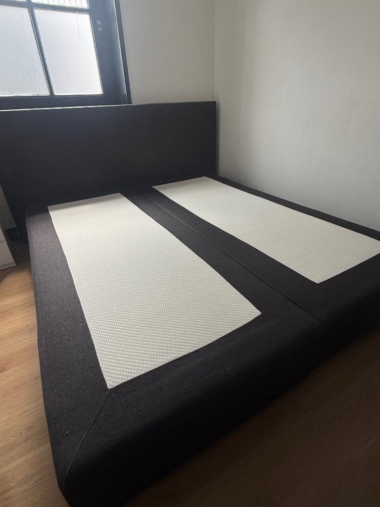 Boxspring bedbodem 180x200 met hoofdbord, Ophalen, Gebruikt, Zwart, Tweepersoons