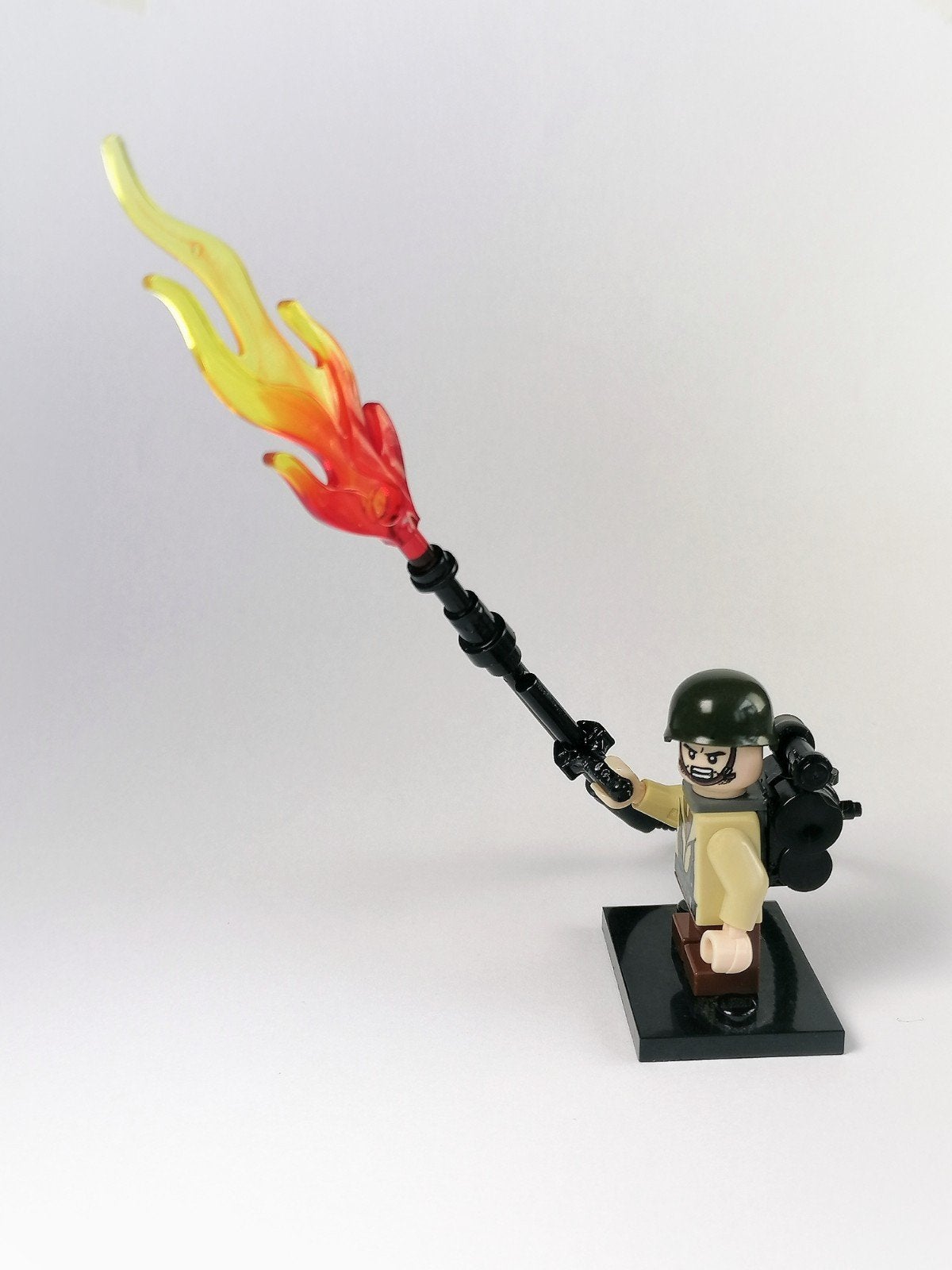 WW2 MOC minifig USA Freddy Flamethrower € 4,75, Kinderen en Baby's, Ophalen of Verzenden, Nieuw, MOC (eigen creatie), Lego