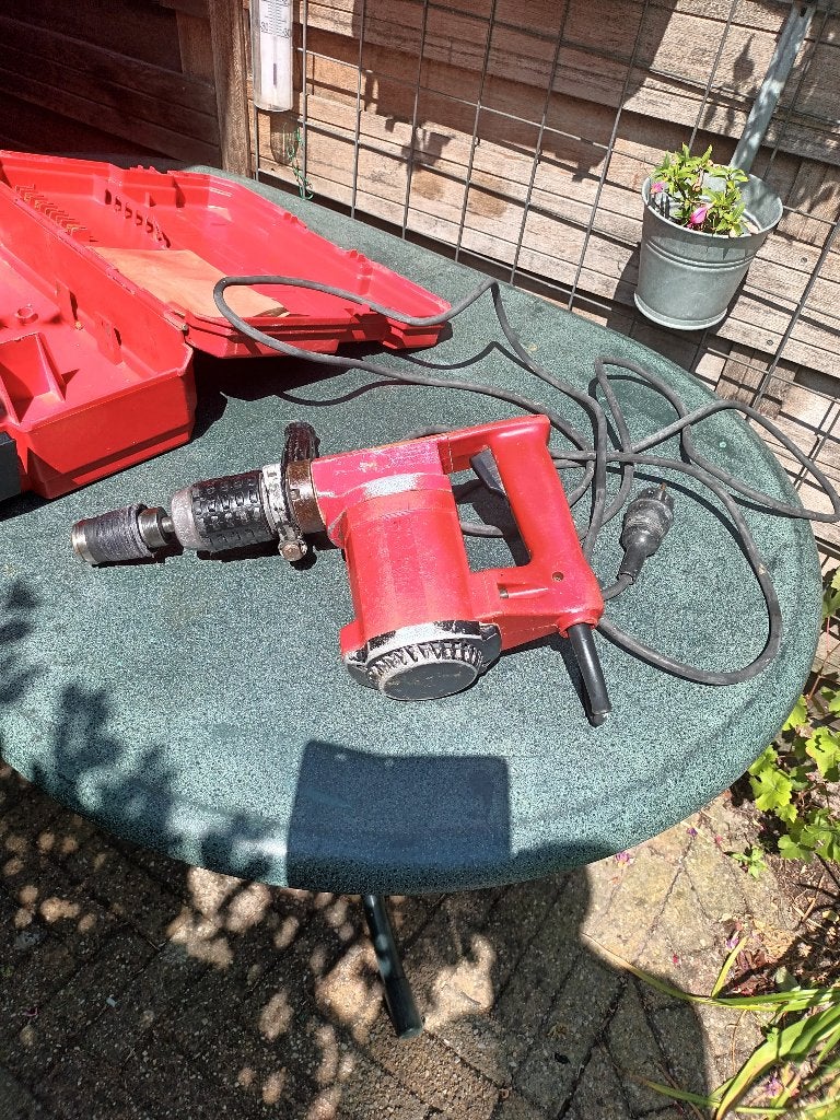 Hilti Boorhamer Electric Te22, Doe-het-zelf en Verbouw, Boor- en/of Breekhamer, Ophalen of Verzenden, Variabele snelheid, Gebruikt